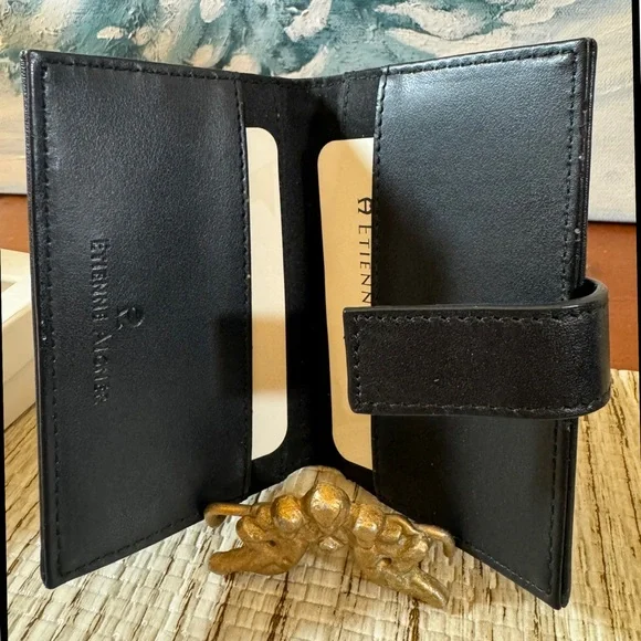 Vintage Etienne Aigner black leather photo book/Wallet - Picture 7 of 9
